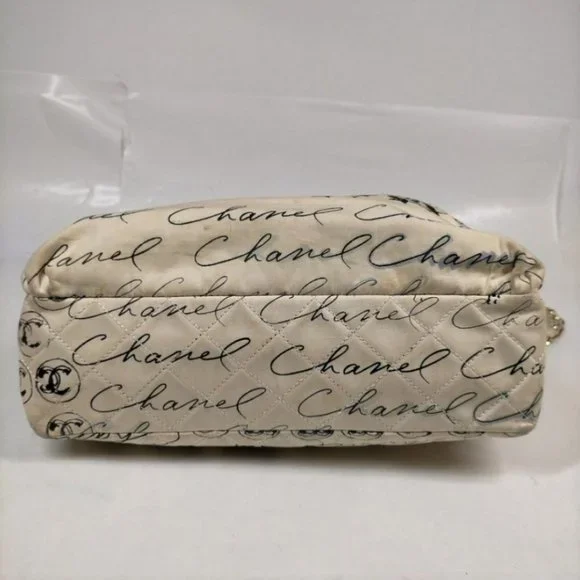 Unique Rare Chanel Vintage Purse - Picture 2 of 4